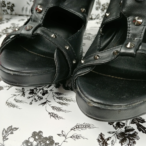 Liliana peep toe heels snakeskin studs detail sz 9 - Picture 3 of 8